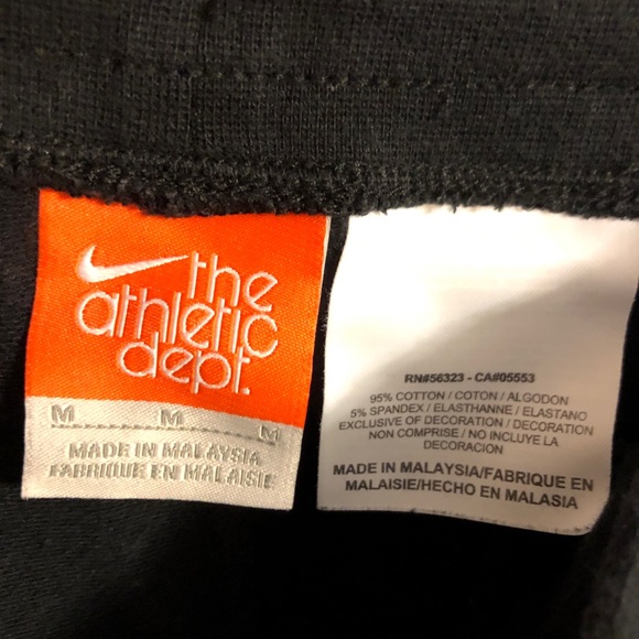 Nike Purple & Black Yoga Pants - Picture 3 of 3